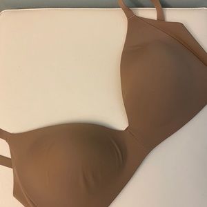 Lululemon bra NWOT